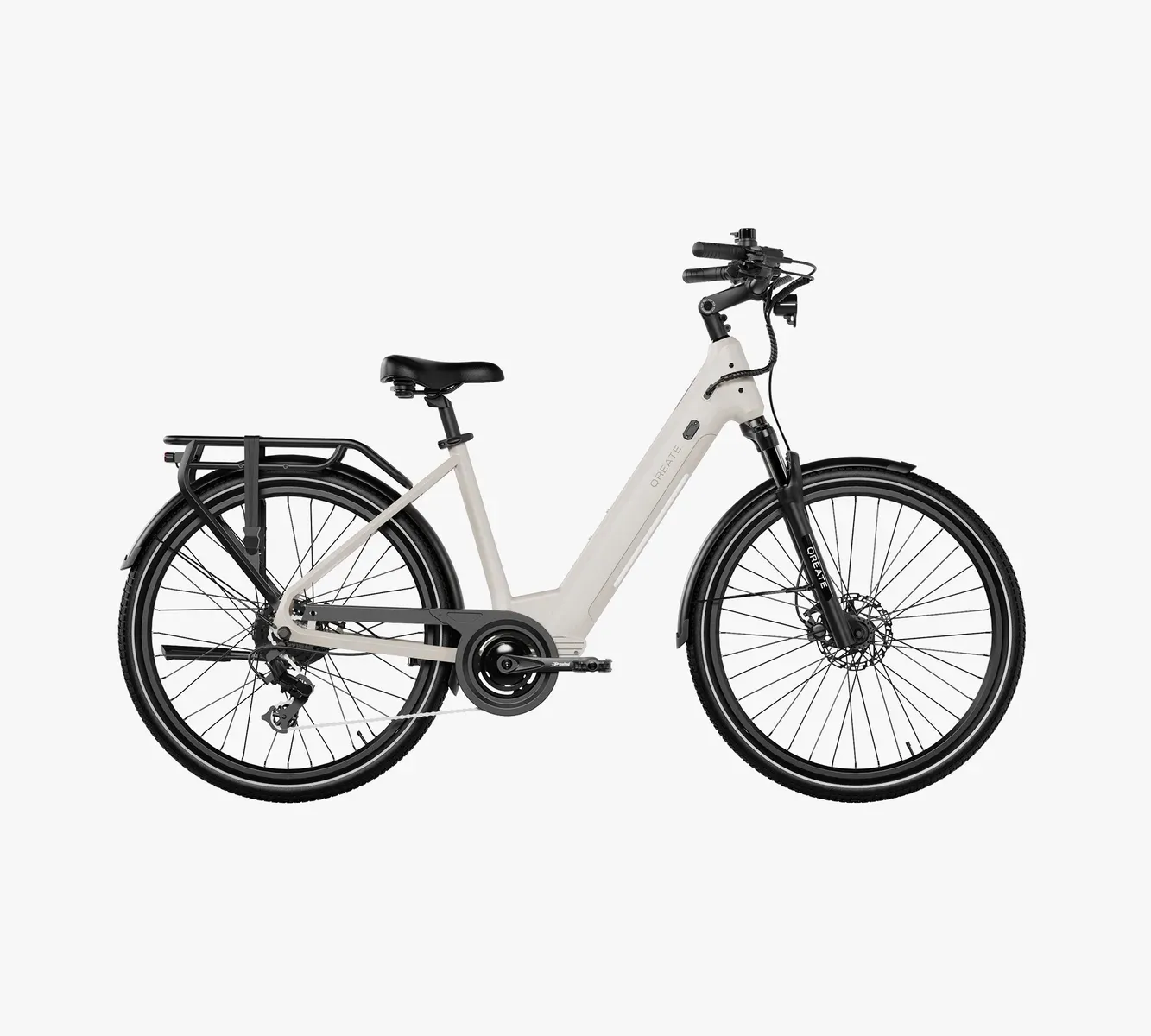 Vélo électrique Qreate City Pro 2.0 à cadre bas, avec porte-bagages et garde-boue, vu de profil